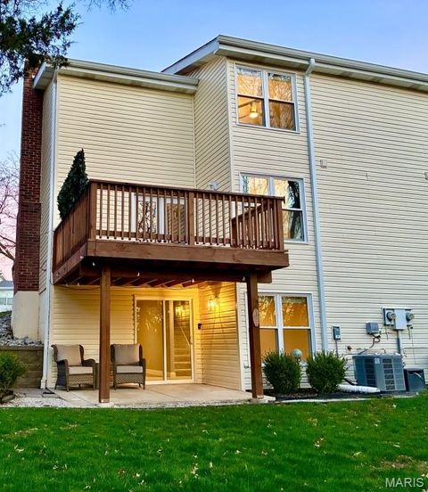 Tiny photo for 325 Fox Village Court, Ballwin, MO 63021 (MLS # 26017044)