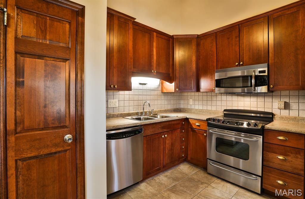 Woodside Trails Condo First - Residential