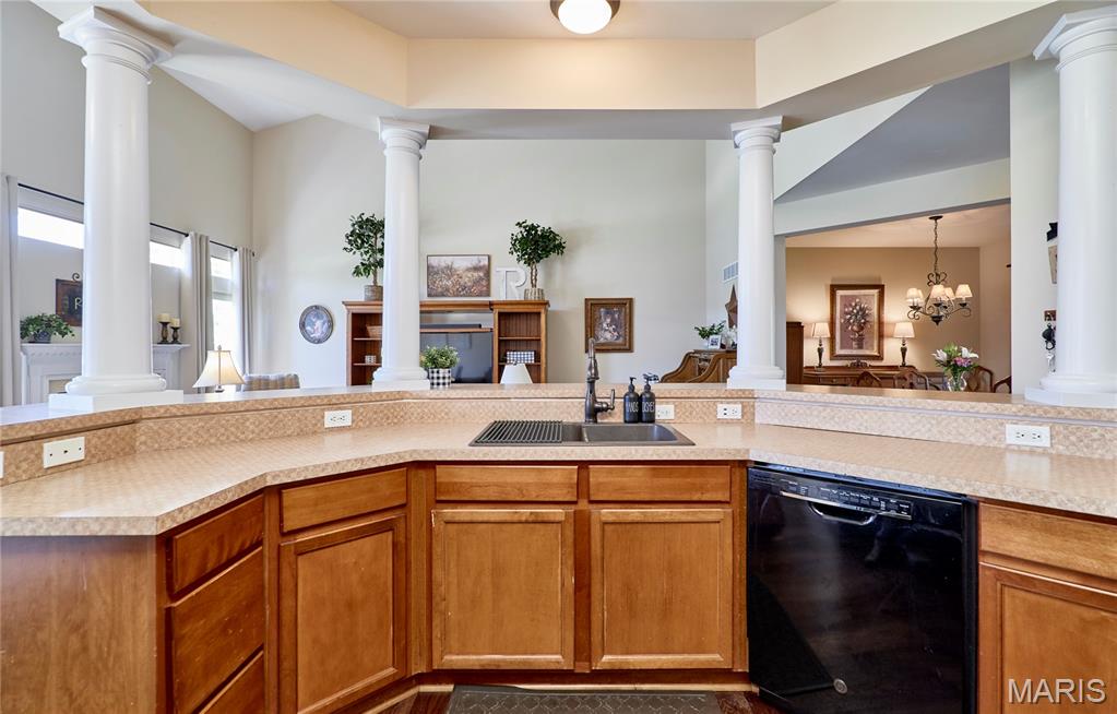 Manors At Orchard Glen - Residential