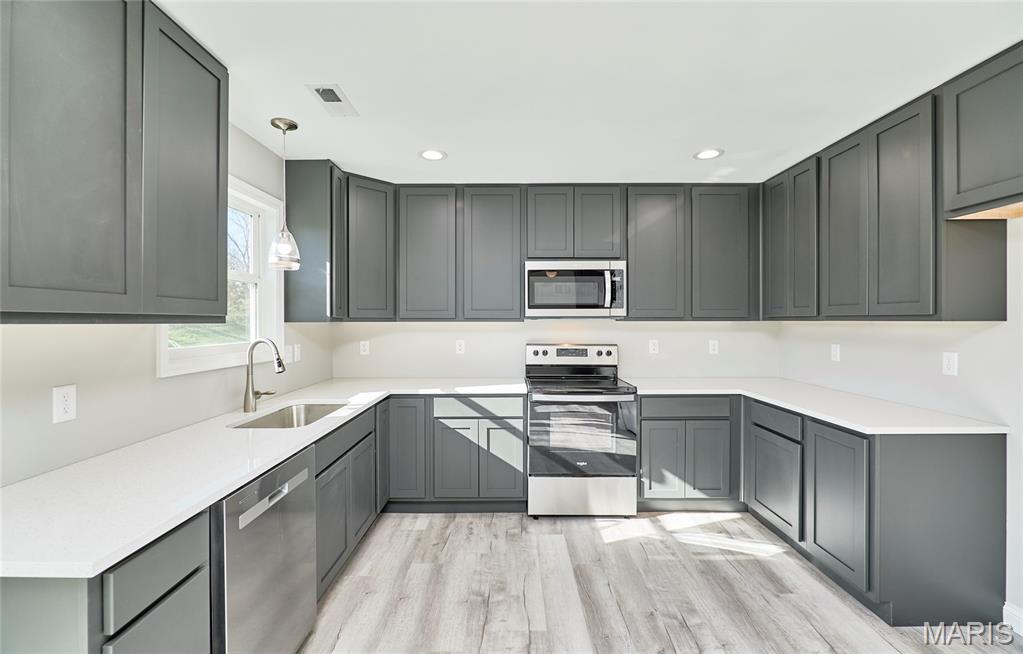 Peruque Creek Manor - Residential