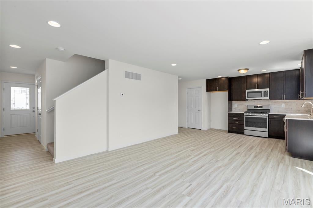 2 Arlington at Elkhorn Ridge