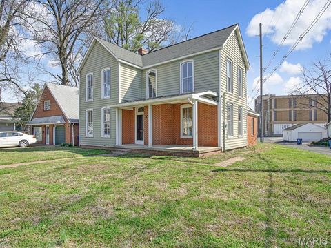 218 N Hesperia Street Collinsville IL 62234