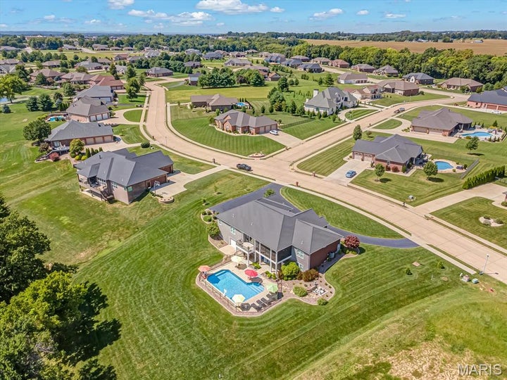 Photo 1 of 67 — 600 Covington Drive, Waterloo, IL 62298