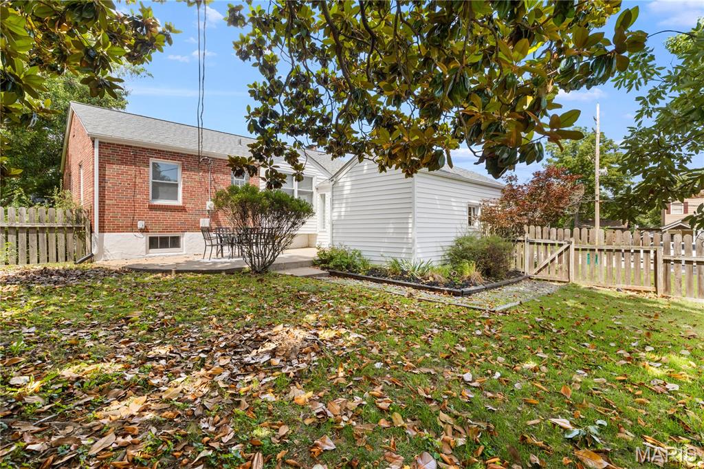 2 W Rose Avenue