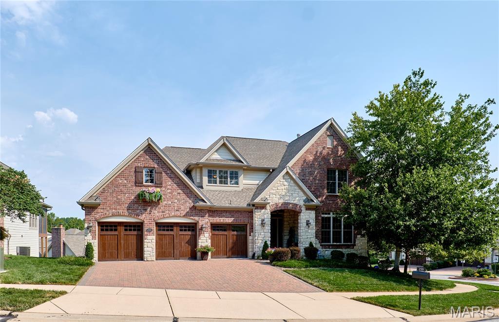259 Meadowbrook Country Club Estate