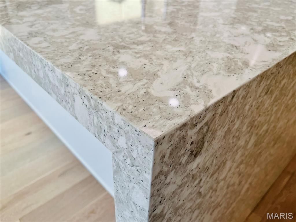 Photo of 16460 Wildhorse Lake Boulevard #402, Chesterfield, MO 63005 (MLS # 25077369)