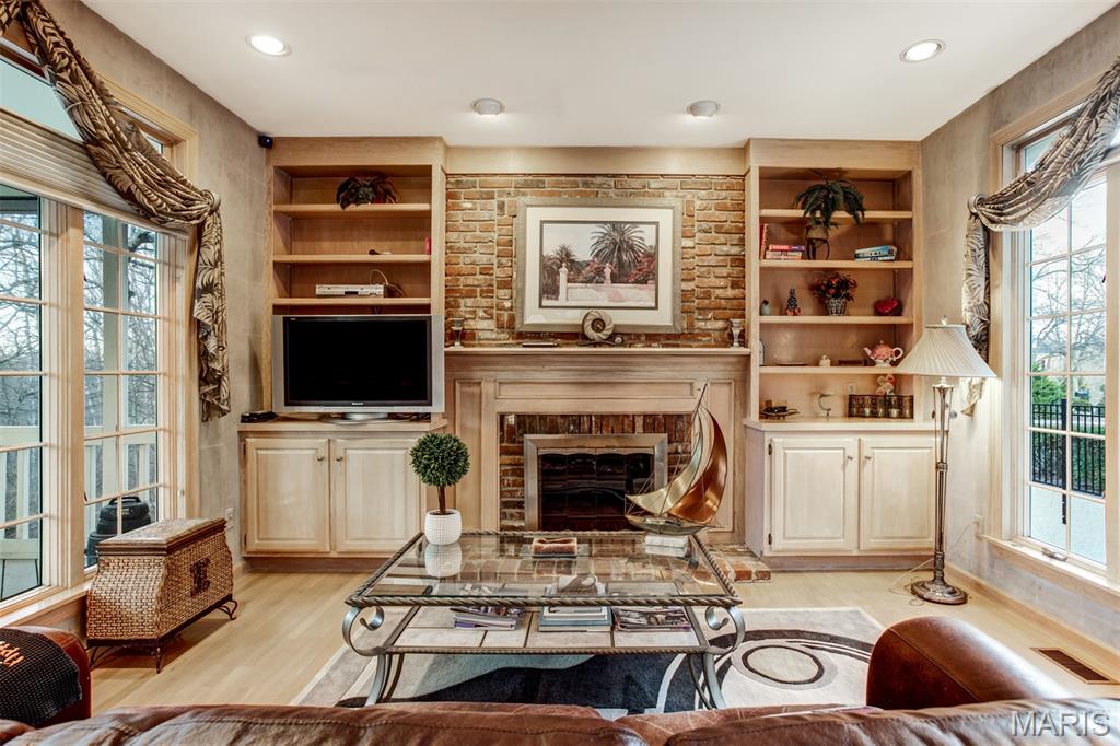 Kingspointe 2A - Residential