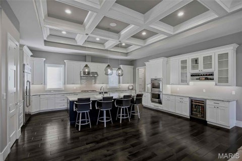 Tiny photo for 15 Ladue Meadows, Creve Coeur, MO 63141 (MLS # 26066705)