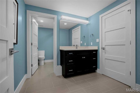 Tiny photo for 15 Ladue Meadows, Creve Coeur, MO 63141 (MLS # 26066705)