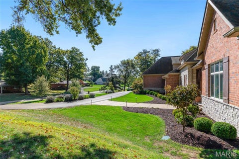 Tiny photo for 15 Ladue Meadows, Creve Coeur, MO 63141 (MLS # 26066705)