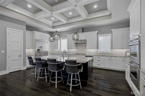Tiny photo for 15 Ladue Meadows, Creve Coeur, MO 63141 (MLS # 26066705)