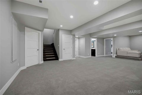 Tiny photo for 15 Ladue Meadows, Creve Coeur, MO 63141 (MLS # 26066705)