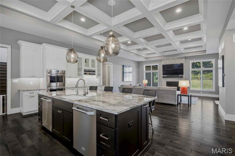 Tiny photo for 15 Ladue Meadows, Creve Coeur, MO 63141 (MLS # 26066705)