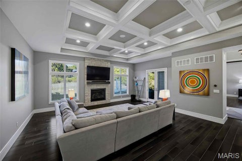 Tiny photo for 15 Ladue Meadows, Creve Coeur, MO 63141 (MLS # 26066705)