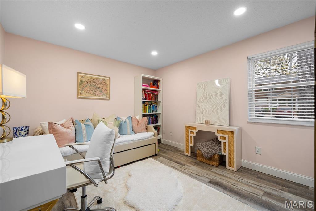 Brentwood Forest Condo Ph Seven - Residential