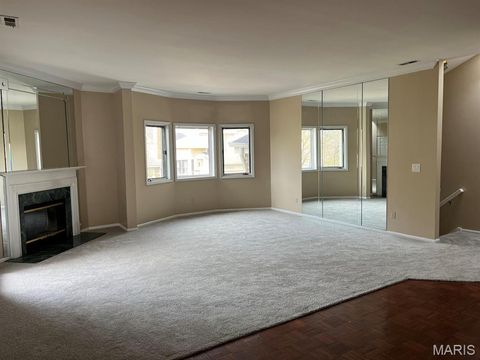 Tiny photo for 10942 Vauxhall Drive, Creve Coeur, MO 63146 (MLS # 26020585)