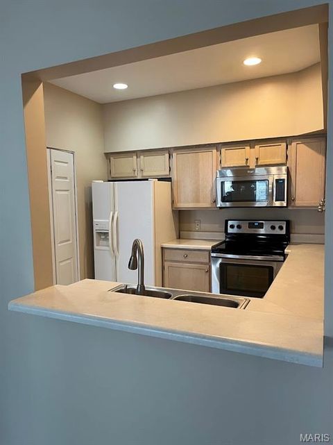 Tiny photo for 10942 Vauxhall Drive, Creve Coeur, MO 63146 (MLS # 26020585)