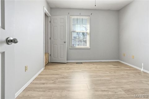 Tiny photo for 4227 River Oaks Drive, Florissant, MO 63034 (MLS # 26018611)