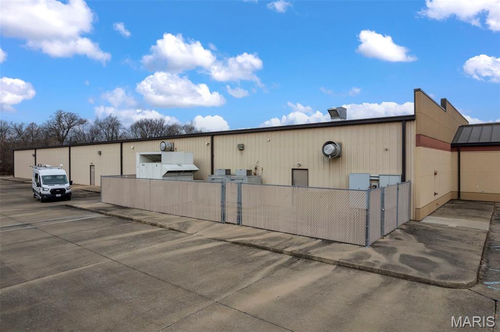 NA - Commercial Sale