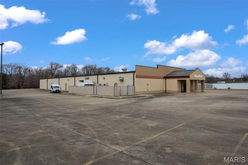 NA - Commercial Sale