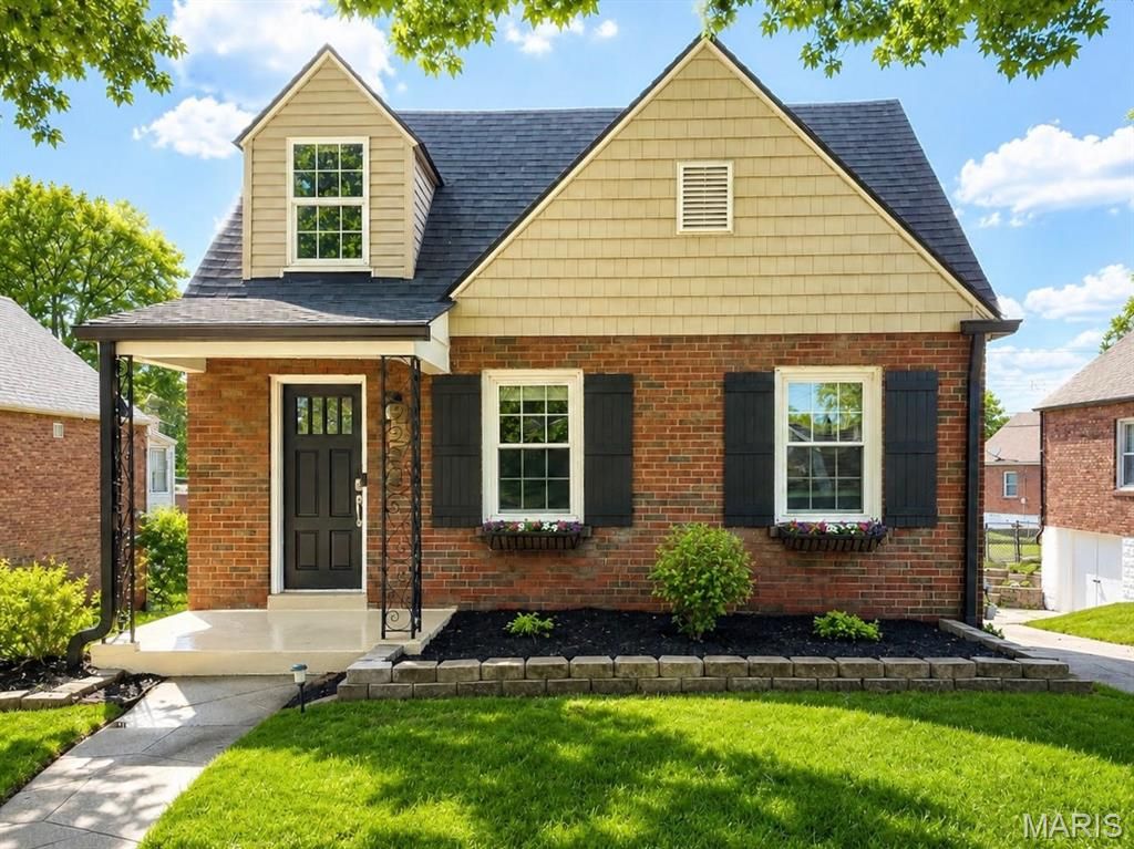 Photo of 2233 Brown Road, Overland, MO 63114 (MLS # 26028925)