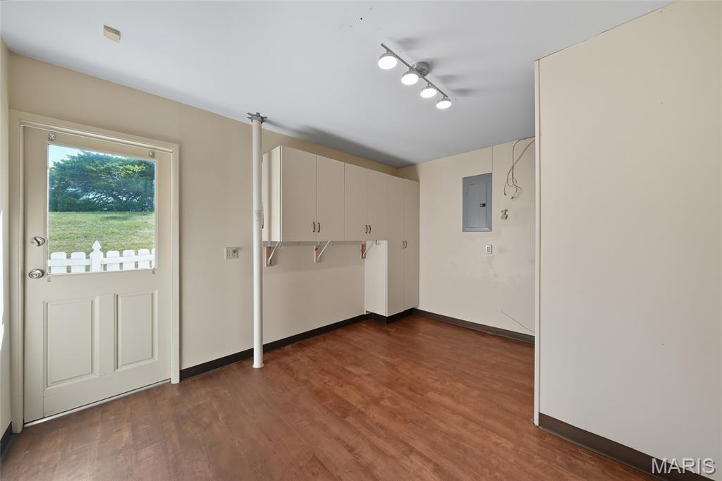 Des Peres, Missouri 63122, United States, 4 Bedrooms Bedrooms, ,2 BathroomsBathrooms,Residential,Coming Soon,218362