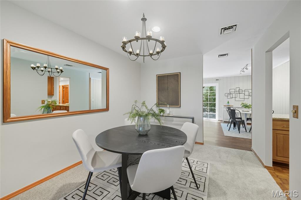 Des Peres, Missouri 63122, United States, 4 Bedrooms Bedrooms, ,2 BathroomsBathrooms,Residential,Coming Soon,218362