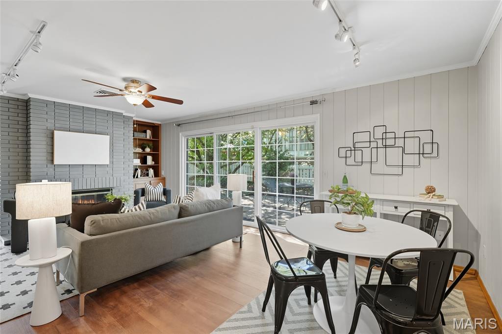 Des Peres, Missouri 63122, United States, 4 Bedrooms Bedrooms, ,2 BathroomsBathrooms,Residential,Coming Soon,218362