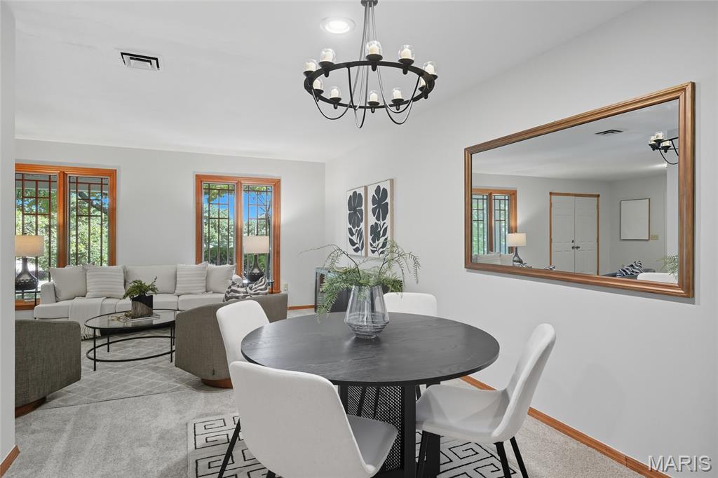 Des Peres, Missouri 63122, United States, 4 Bedrooms Bedrooms, ,2 BathroomsBathrooms,Residential,Coming Soon,218362