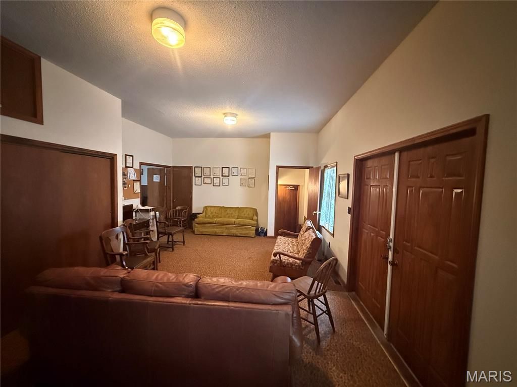 Photo of 15 S Court Street, Bowling Green, MO 63334 (MLS # 26024079)