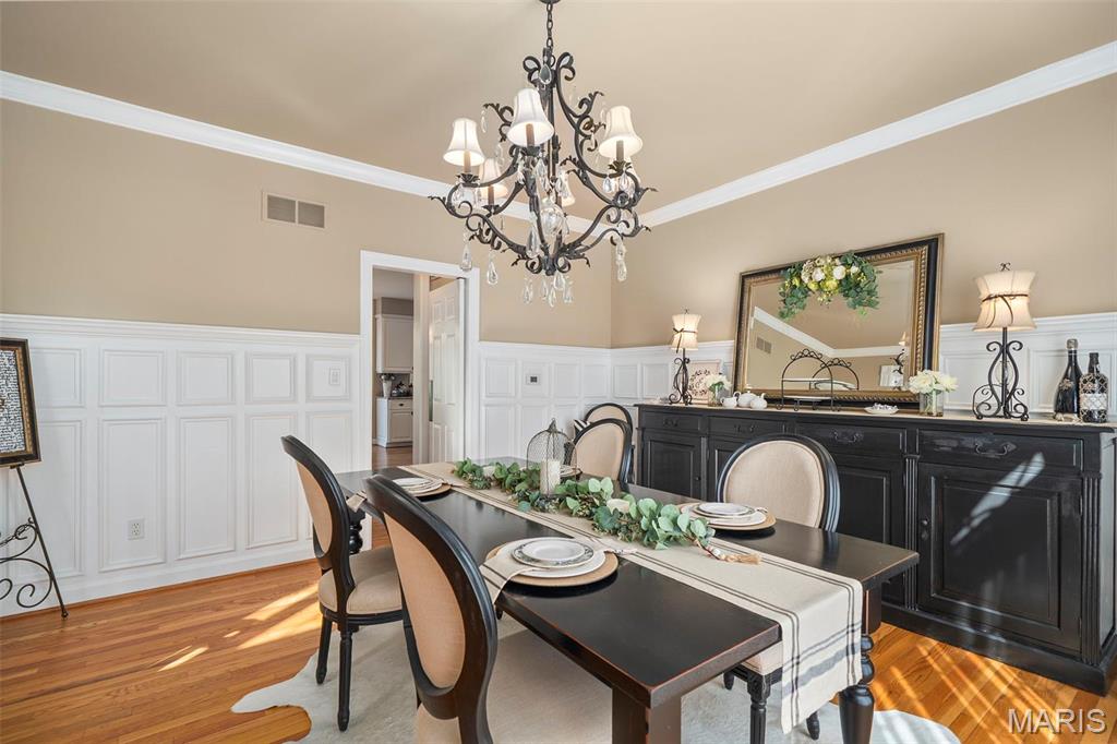 1043 Greystone Manor Parkway