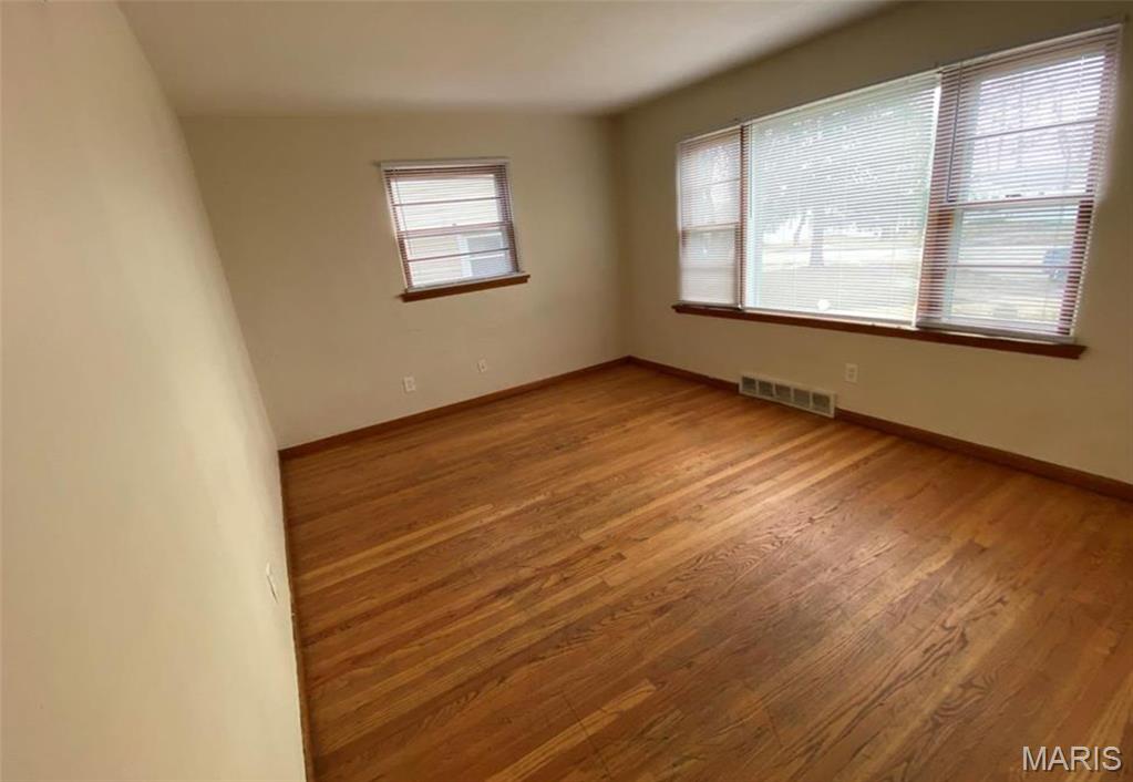 6824 Larry Lane