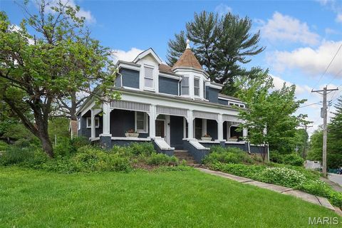 946 Newport Avenue Webster Groves MO 63119