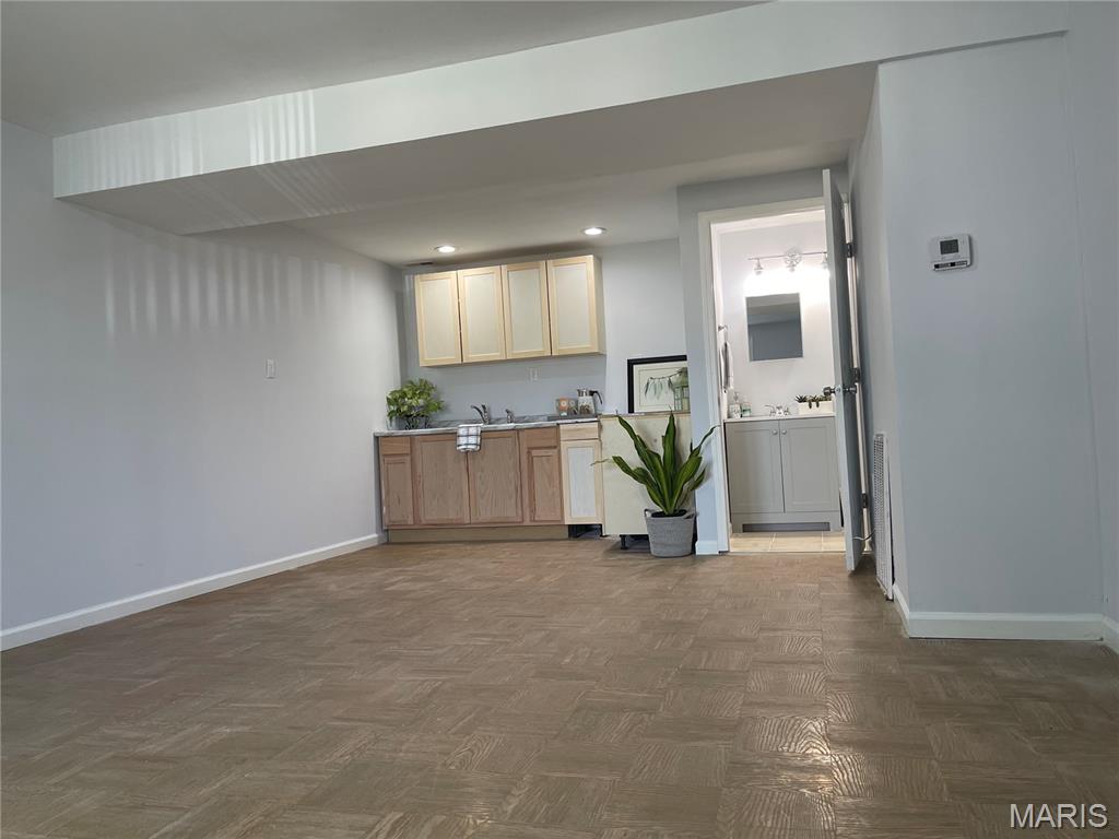 Westglen Estates 5 - Residential