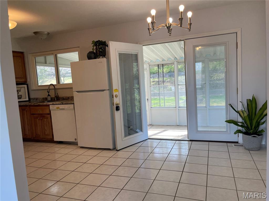 Westglen Estates 5 - Residential