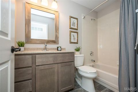 Tiny photo for 563 Beacon Point Lane, Wildwood, MO 63040 (MLS # 25077961)