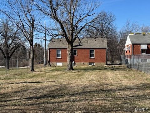 Tiny photo for 2820 Ashby Road, St Louis, MO 63114 (MLS # 25079561)