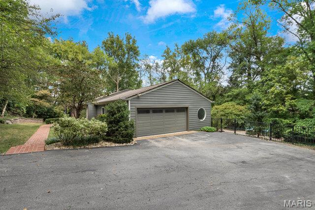 Ladue Forest - Residential