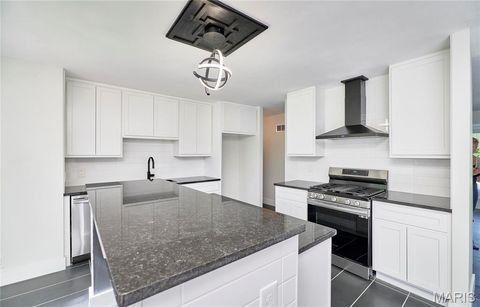 Tiny photo for 1004 Tempo Drive, Creve Coeur, MO 63146 (MLS # 25058276)