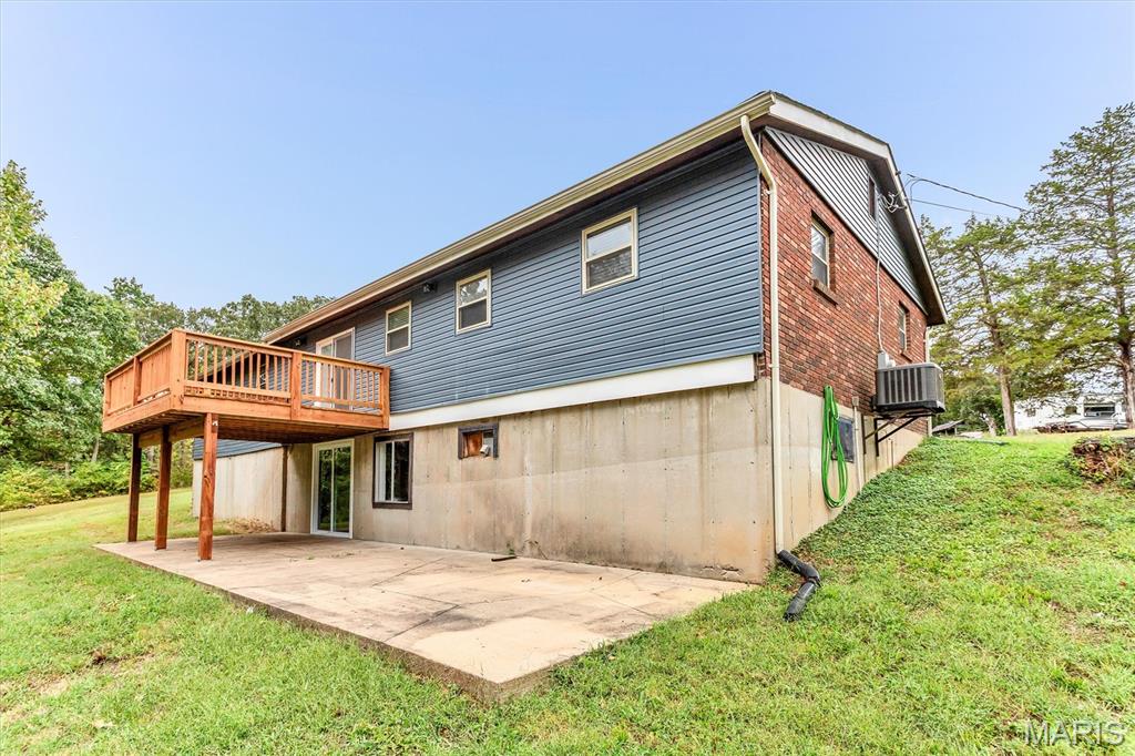 7916 Bolle Trail