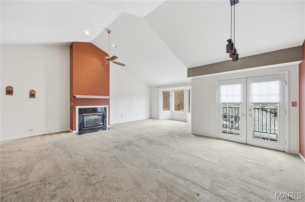 Sun Valley Condo Ph I - Residential