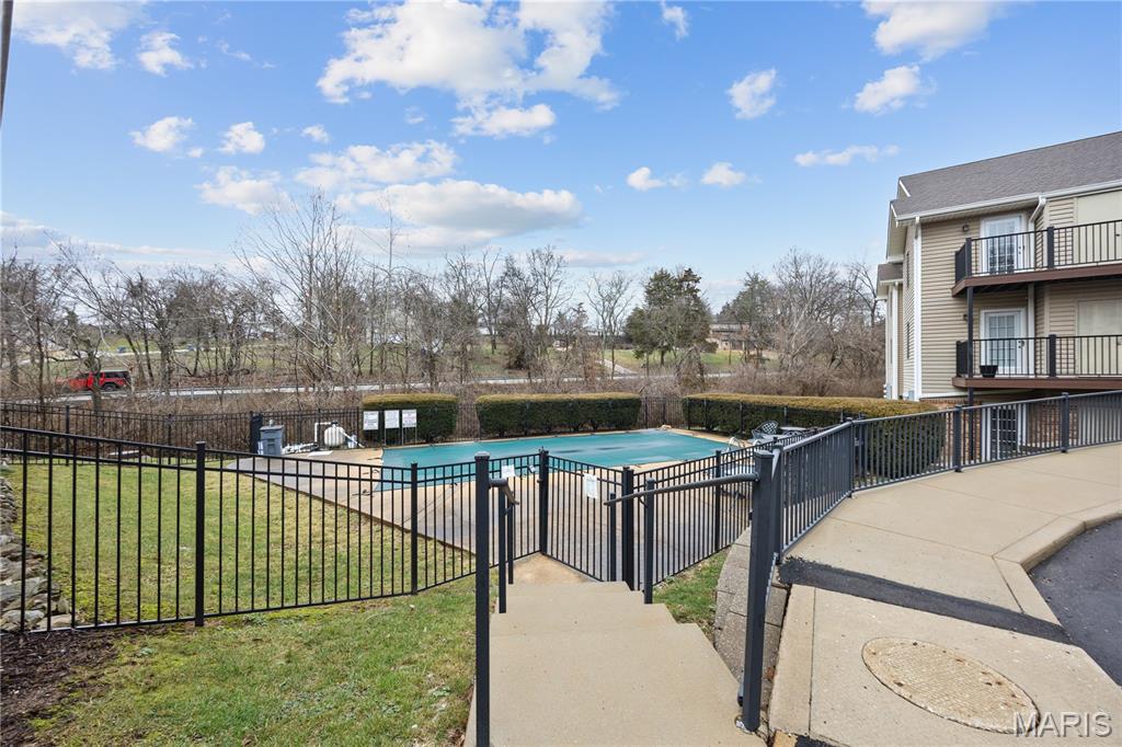 Sun Valley Condo Ph I - Residential