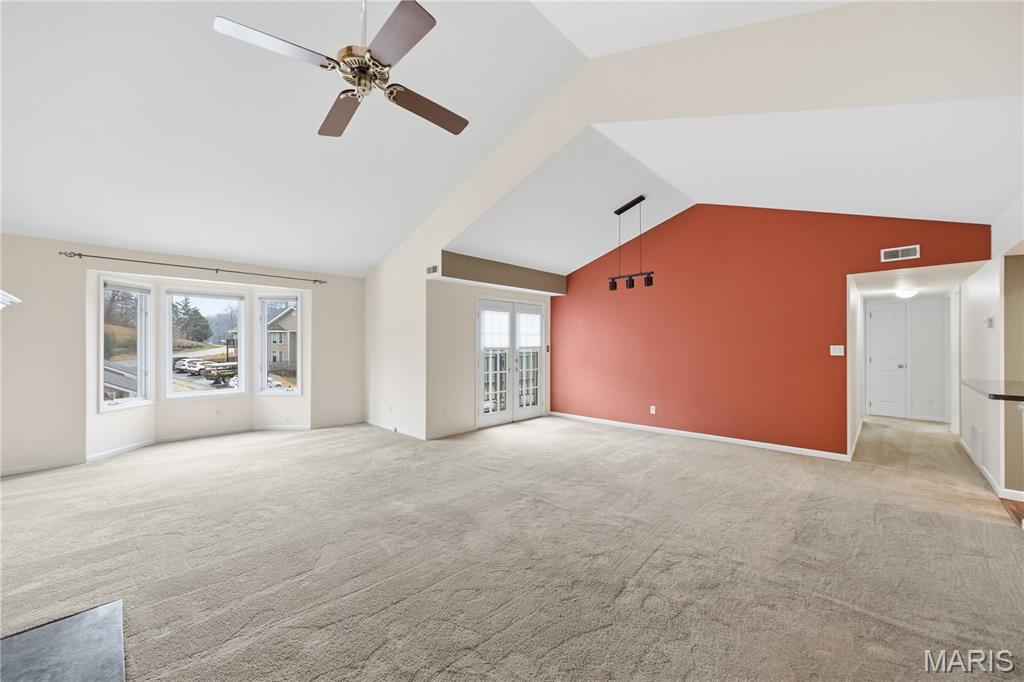 Sun Valley Condo Ph I - Residential