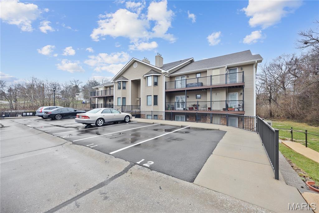 Sun Valley Condo Ph I - Residential