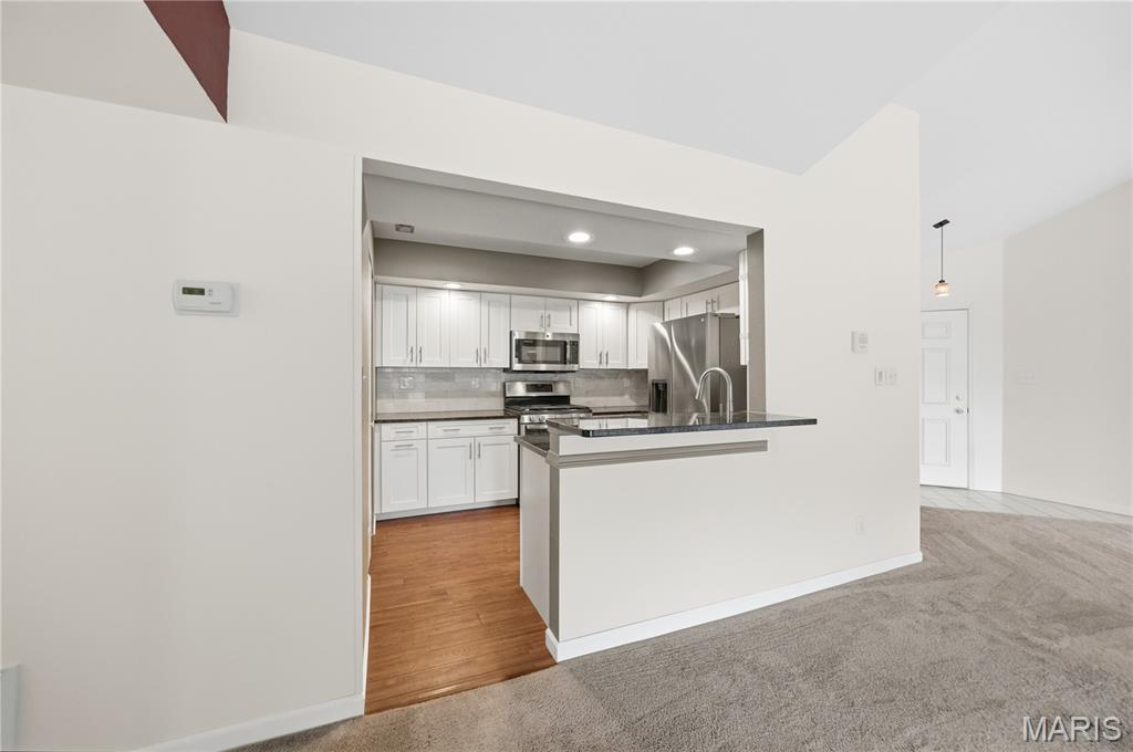 Sun Valley Condo Ph I - Residential