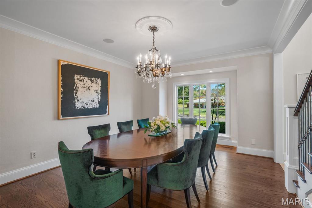 Ladue Manor - Residential