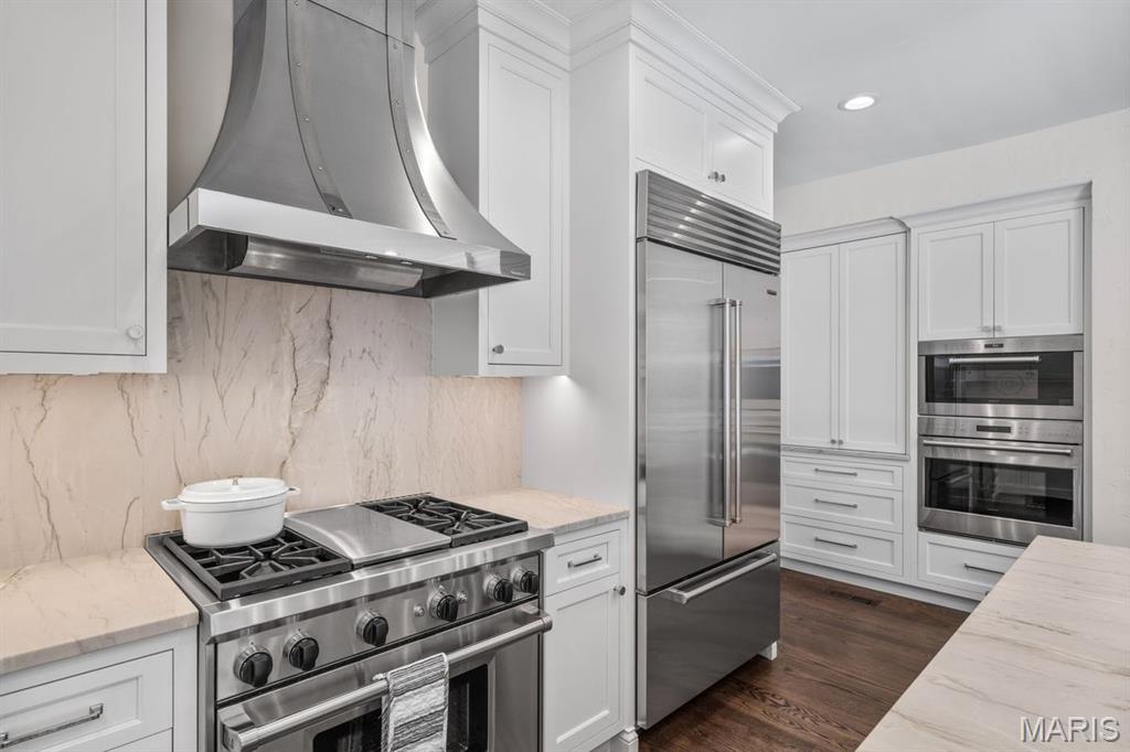 Ladue Manor - Residential