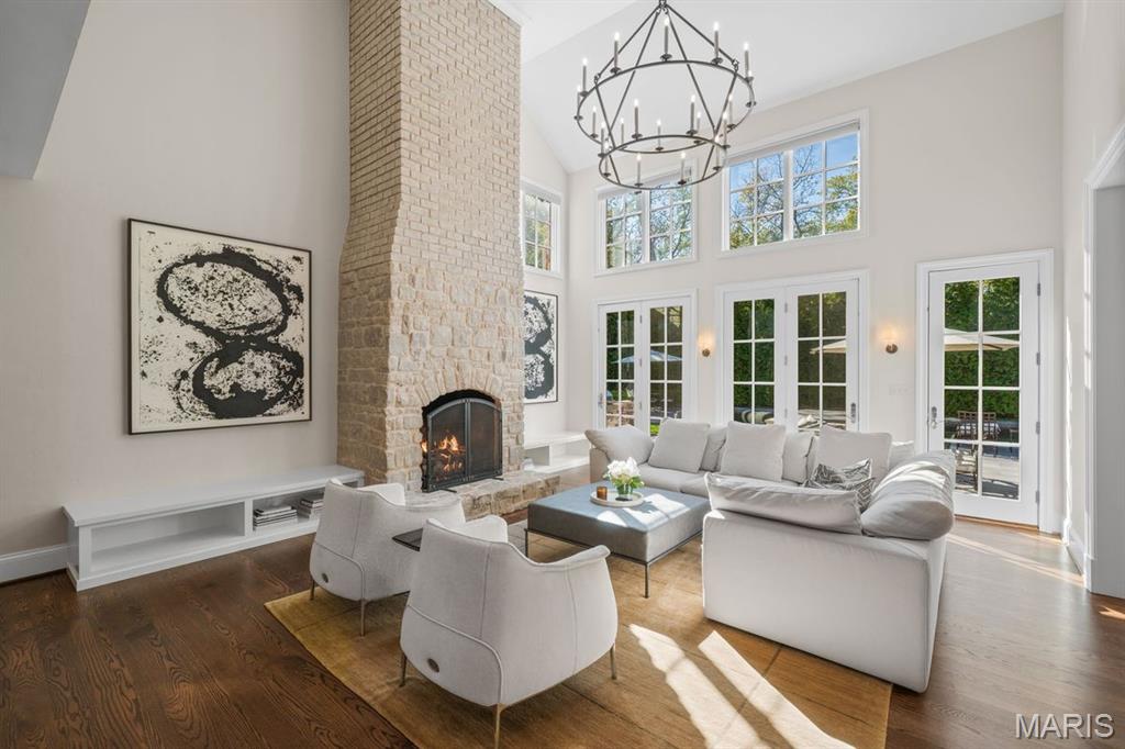 Ladue Manor - Residential