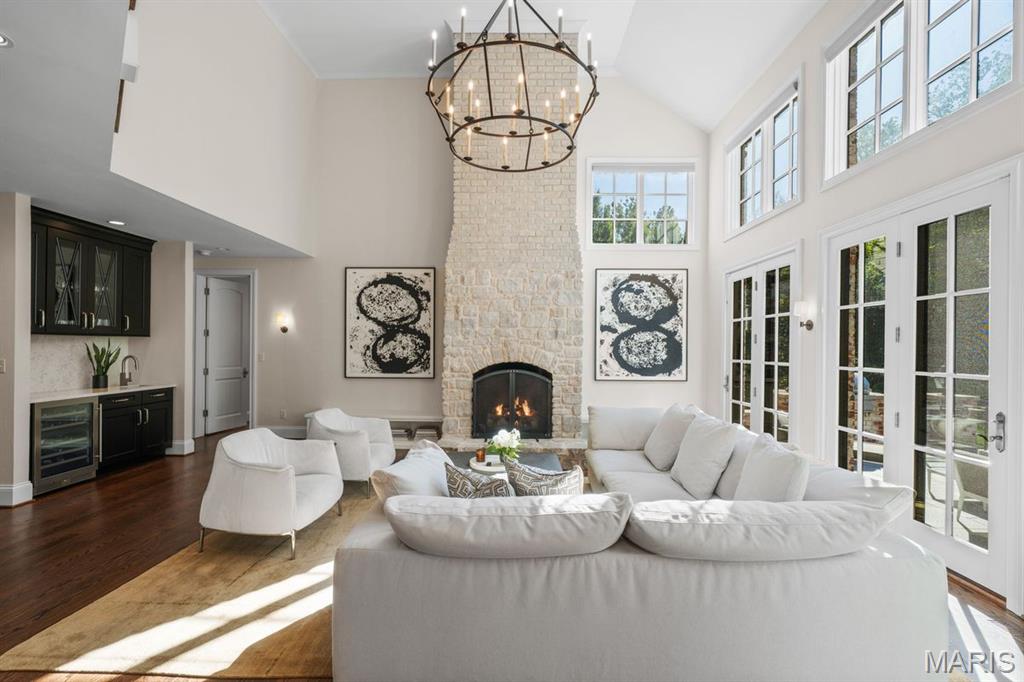 Ladue Manor - Residential