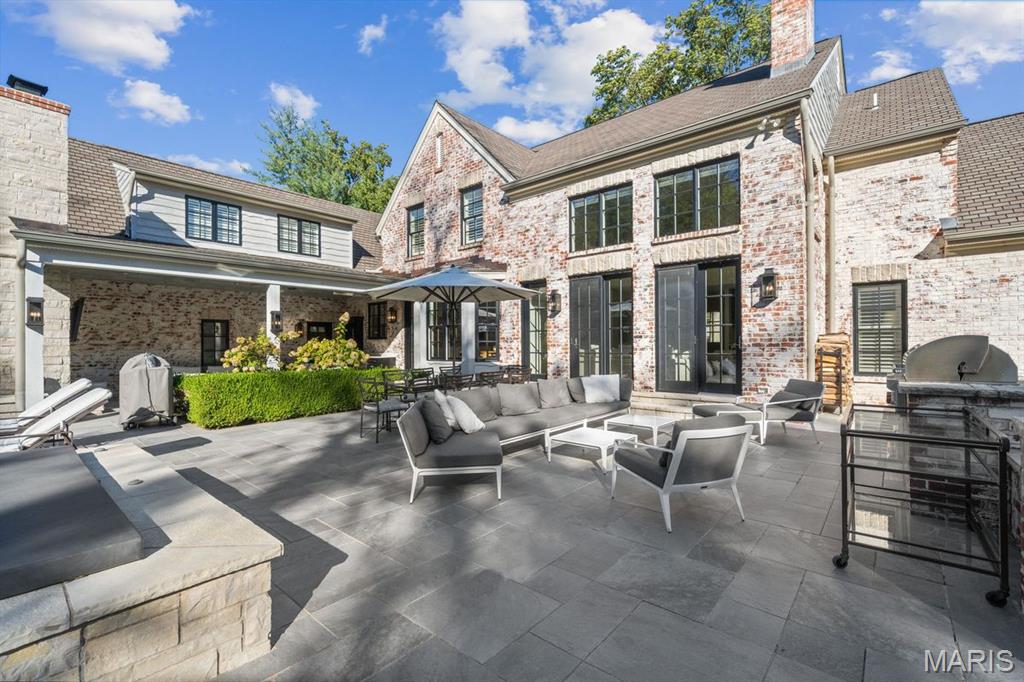 Ladue Manor - Residential